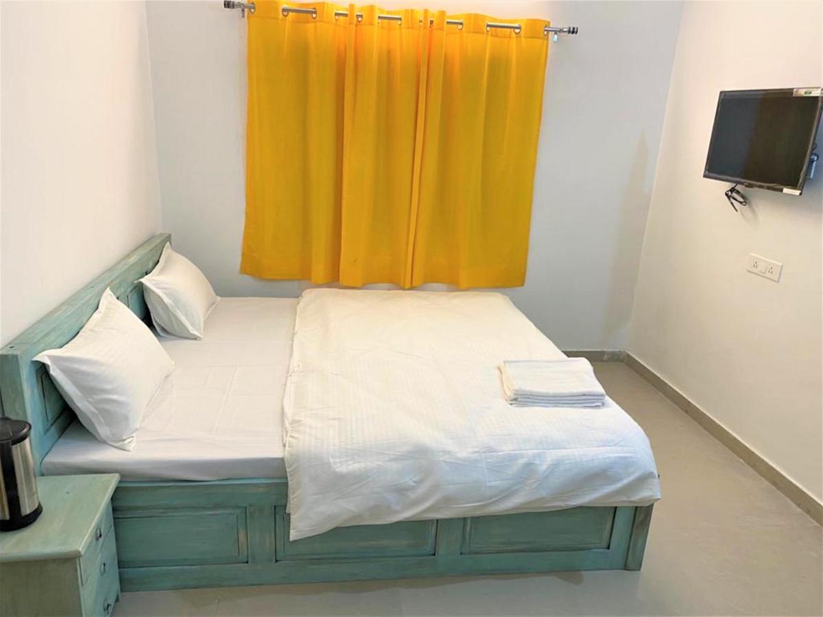 Shikhar Bunglow - A Stunning Valley View Bungalow In Mount Abu Bed & Breakfast エクステリア 写真