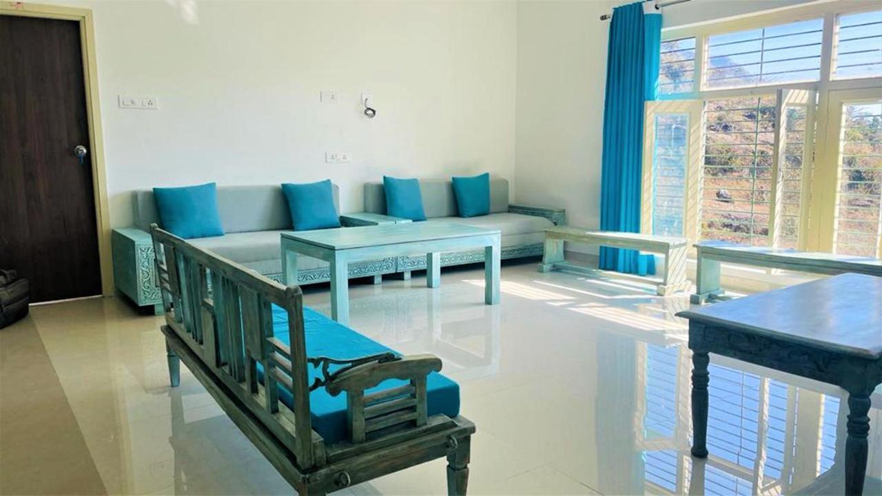 Shikhar Bunglow - A Stunning Valley View Bungalow In Mount Abu Bed & Breakfast エクステリア 写真